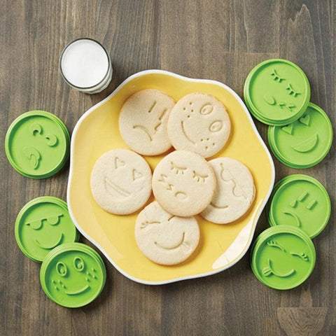 7 Piece Set Smiley Biscuit Mold Cake Decorating Cookie Cutter Set