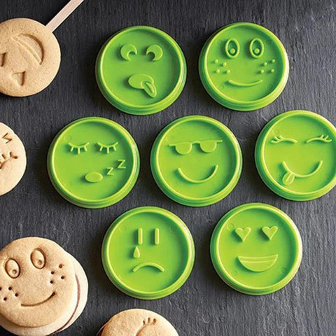 7 Piece Set Smiley Biscuit Mold Cake Decorating Cookie Cutter Set